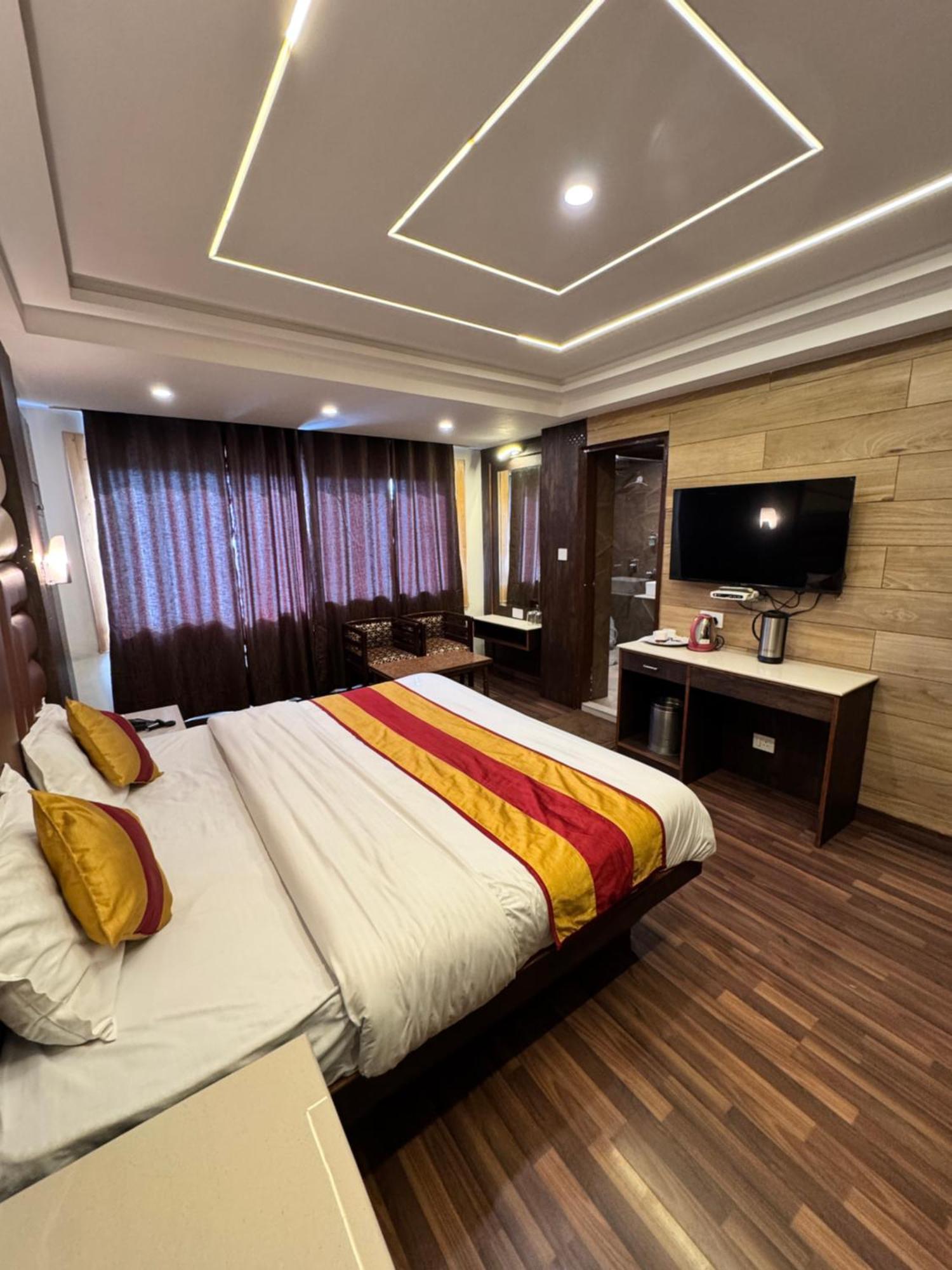 Hotel Victory Since 1979 شيملا المظهر الخارجي الصورة